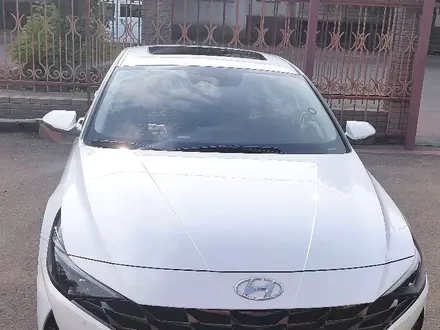 Hyundai Elantra 2023 года за 13 000 000 тг. в Экибастуз