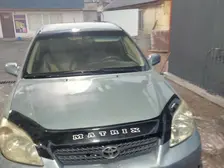 Toyota Matrix, 2005