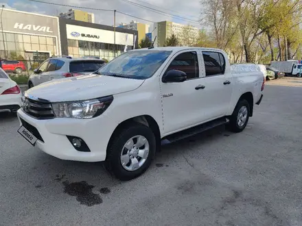 Toyota Hilux 2018 года за 13 700 000 тг. в Алматы