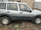 Chevrolet Niva 2014 года за 1 500 000 тг. в Уральск – фото 3