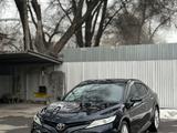 Toyota Camry 2020 года за 13 500 000 тг. в Алматы