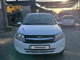 ВАЗ (Lada) Granta 2190 2013 годаүшін2 100 000 тг. в Шымкент – фото 2
