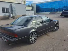 Nissan Maxima, 1992