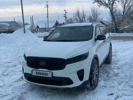 Kia Sorento 2018 года за 12 500 000 тг. в Алматы