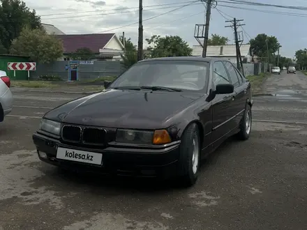 BMW 318 1992 года за 1 200 000 тг. в Астана – фото 2