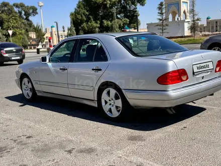 Mercedes-Benz E 320 1996 года за 2 800 000 тг. в Тараз – фото 5