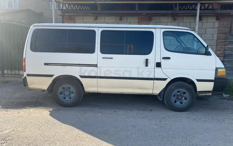 Toyota Hiace 2001 годаfor3 000 000 тг. в Алматы