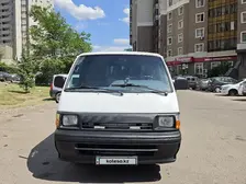 Toyota HiAce, 1998