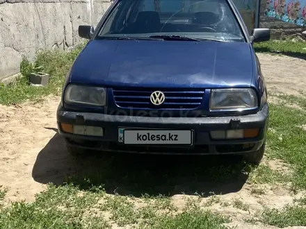 Volkswagen Vento 1993 года за 480 000 тг. в Шамалган – фото 2