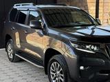 Toyota Land Cruiser Prado 2018 года за 22 700 000 тг. в Тараз – фото 2