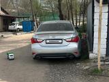 Hyundai Sonata 2013 годаүшін3 000 000 тг. в Алматы – фото 4