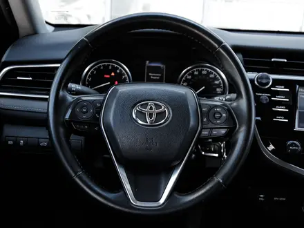 Toyota Camry 2019 года за 11 500 000 тг. в Актау – фото 8