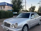 Mercedes-Benz E 280 1998 года за 2 400 000 тг. в Мерке – фото 2