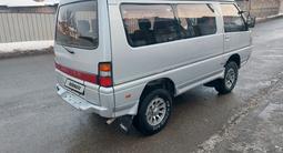 Mitsubishi Delica 1992 годаfor1 390 000 тг. в Алматы – фото 3