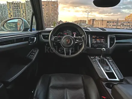 Porsche Macan 2014 года за 15 500 000 тг. в Алматы – фото 33