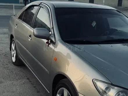 Toyota Camry 2004 года за 5 700 000 тг. в Актобе – фото 3