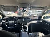 Toyota Camry 2018 года за 11 000 000 тг. в Актау – фото 3