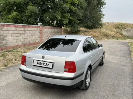 Volkswagen Passat 1998 года за 2 500 000 тг. в Алматы – фото 3