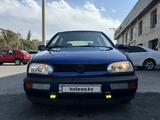 Volkswagen Golf 1993 годаүшін1 500 000 тг. в Тараз
