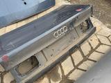 Крышка багажника Audi c4 седан за 2 777 тг. в Актобе