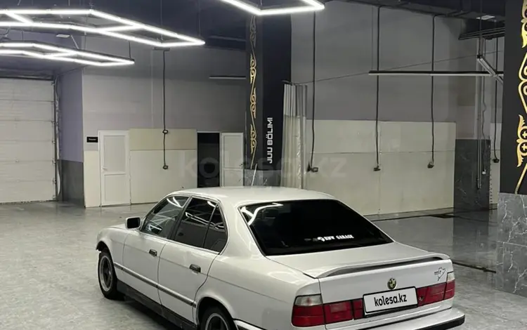 BMW 520 1990 года за 1 600 000 тг. в Семей