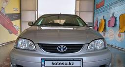 Toyota Avensis 2002 года за 3 100 000 тг. в Уральск – фото 2