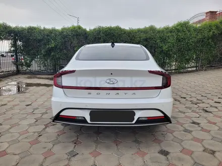 Hyundai Sonata 2022 года за 10 000 000 тг. в Актау – фото 3