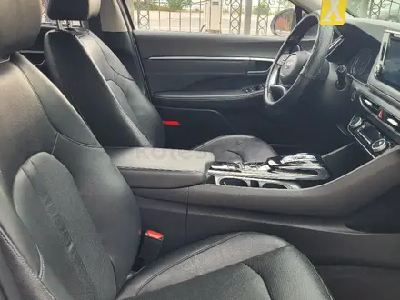 Hyundai Sonata 2022 года за 10 000 000 тг. в Актау – фото 24