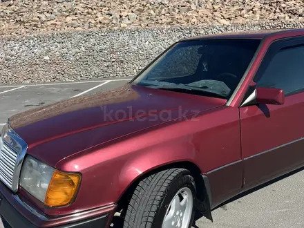 Mercedes-Benz E 230 1990 года за 2 150 000 тг. в Конаев (Капшагай) – фото 12