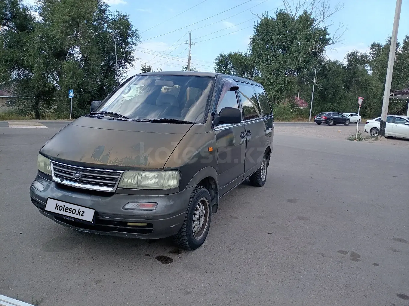Nissan Largo, 1995