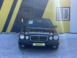 Mercedes-Benz E 200 1997 годаfor3 900 000 тг. в Караганда – фото 2