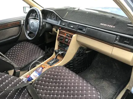 Mercedes-Benz E 230 1991 года за 1 450 000 тг. в Тараз – фото 9