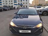Hyundai Elantra 2019 года за 7 000 000 тг. в Астана