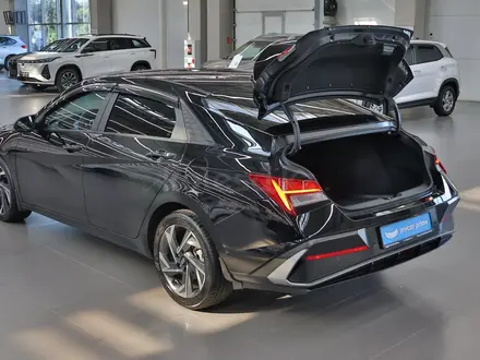 Hyundai Elantra Luxe 2024 года за 8 890 000 тг. в Алматы – фото 13