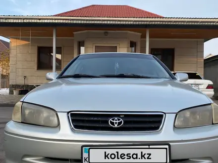 Toyota Camry 2000 года за 3 500 000 тг. в Алматы – фото 14