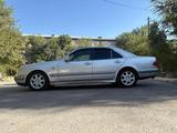 Mercedes-Benz E 230 1996 года за 1 850 000 тг. в Тараз – фото 2