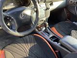 Mercedes-Benz C 200 2002 годаүшін2 700 000 тг. в Тараз – фото 2