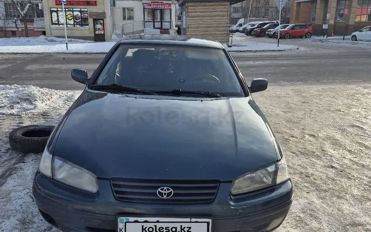 Toyota Camry 1999 годаfor2 900 000 тг. в Астана