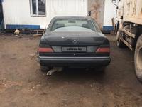 Mercedes-Benz E 260 1990 года за 600 000 тг. в Астана