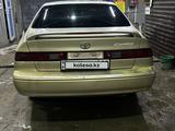 Toyota Camry 1997 года за 2 500 000 тг. в Жаркент – фото 2