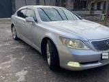 Lexus LS 460 2006 годаfor6 400 000 тг. в Алматы – фото 3