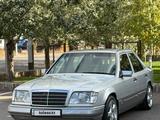 Mercedes-Benz E 200 1995 года за 3 800 000 тг. в Караганда – фото 2