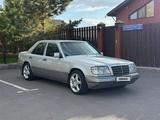 Mercedes-Benz E 200 1995 года за 3 800 000 тг. в Караганда – фото 3