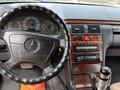 Mercedes-Benz E 320 1996 года за 3 000 000 тг. в Шымкент – фото 13