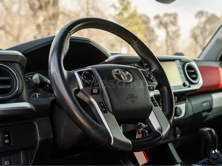 Toyota Tacoma 2021 года за 25 500 000 тг. в Алматы – фото 22
