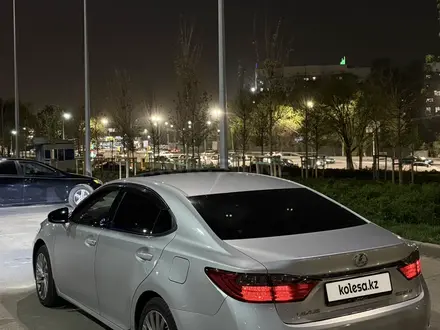 Lexus ES 250 2012 года за 11 300 000 тг. в Алматы – фото 2