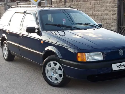 Volkswagen Passat 1993 года за 1 600 000 тг. в Алматы