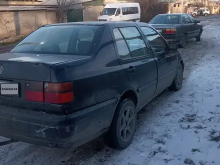 Volkswagen Vento 1992 года за 600 000 тг. в Кордай – фото 4