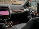 Volkswagen Touareg 2007 года за 7 500 000 тг. в Усть-Каменогорск – фото 5