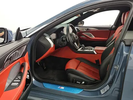 BMW 840 2021 года за 29 500 000 тг. в Алматы – фото 13